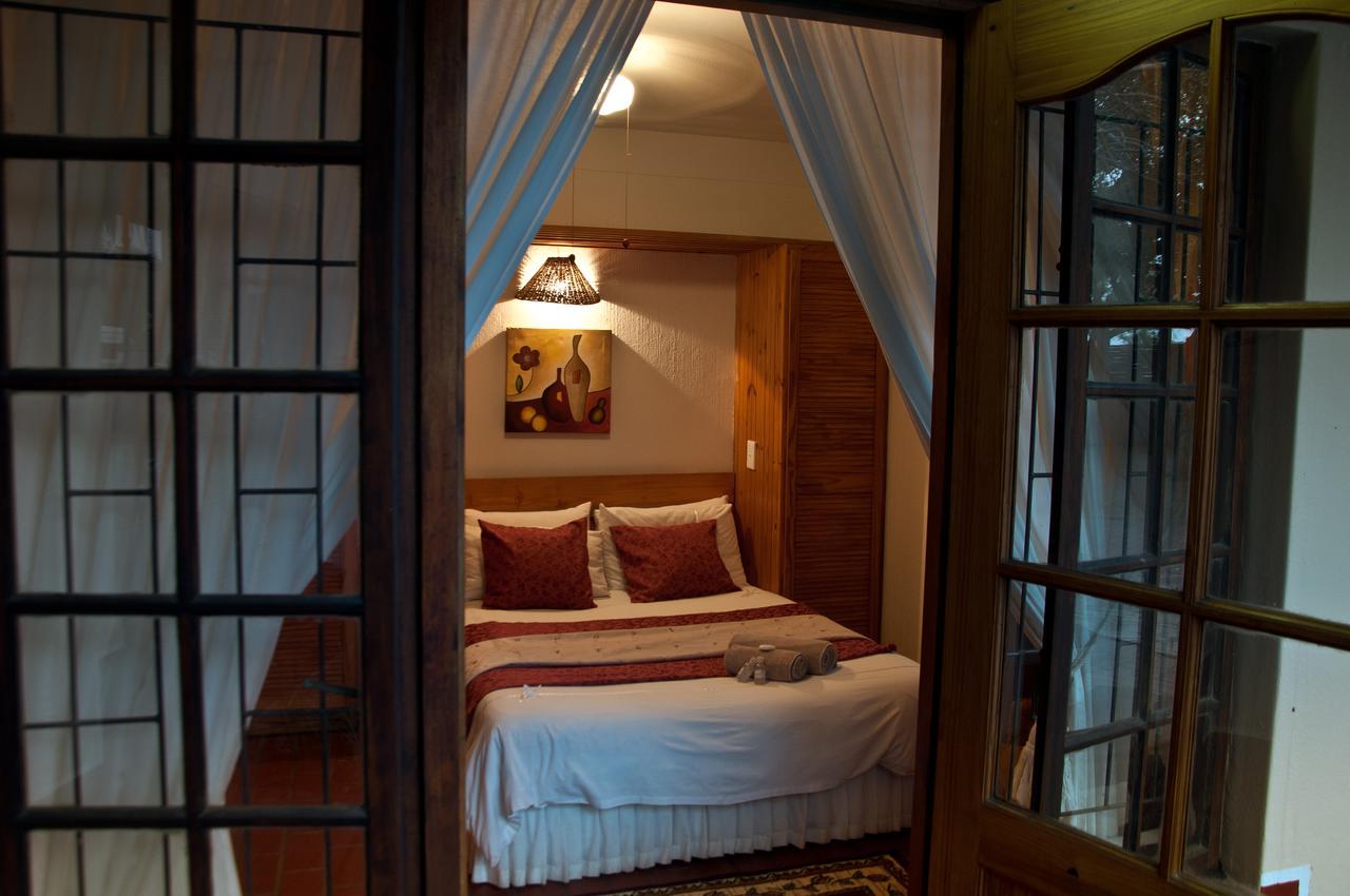 Woodpecker Inn Richards Bay Exterior photo