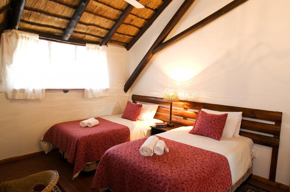 Woodpecker Inn Richards Bay Exterior photo